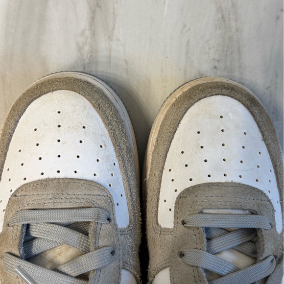 Youth Nike Air Force 1 Sneakers, Size 7, Used Condition - Picture 8 of 8